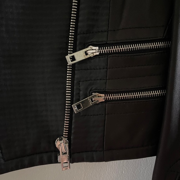 Authentic NWT Rag & Bone Hudson mixed leather jacket size Small with tag - Picture 8 of 10